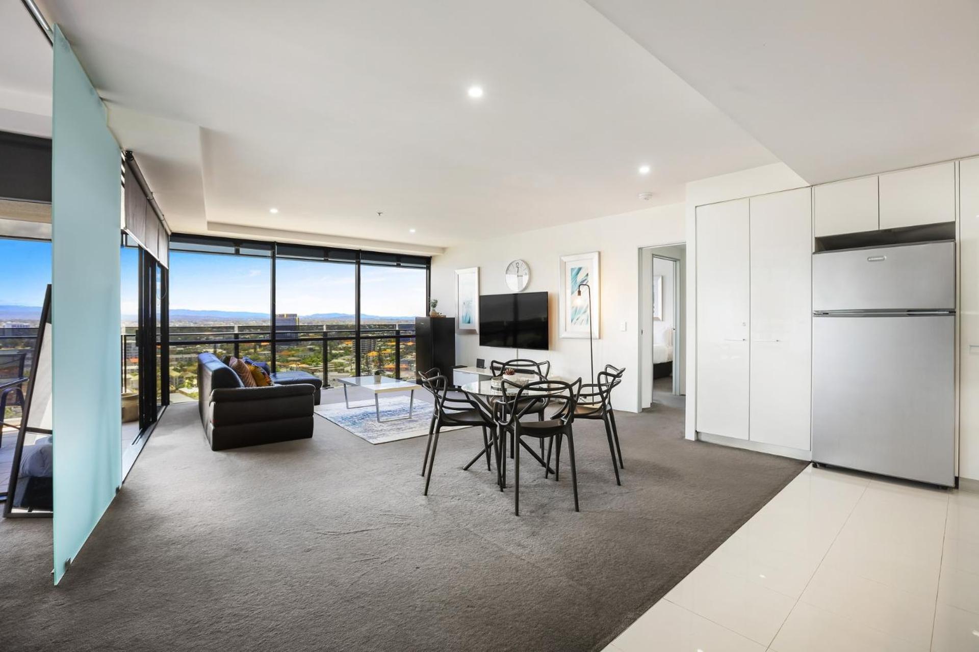 Circle On Cavill 2, 3, 4 & 5 Bedroom Skyhomes & Sub Penthouses By Gold Coast Holidays Exterior photo