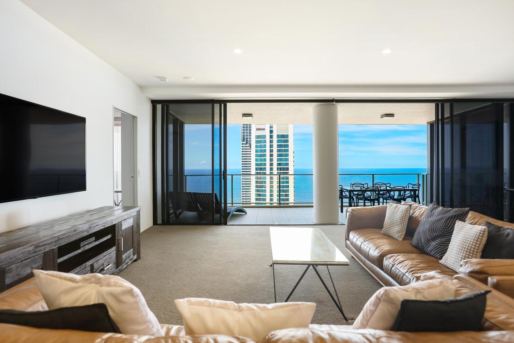 Circle On Cavill 2, 3, 4 & 5 Bedroom Skyhomes & Sub Penthouses By Gold Coast Holidays Exterior photo