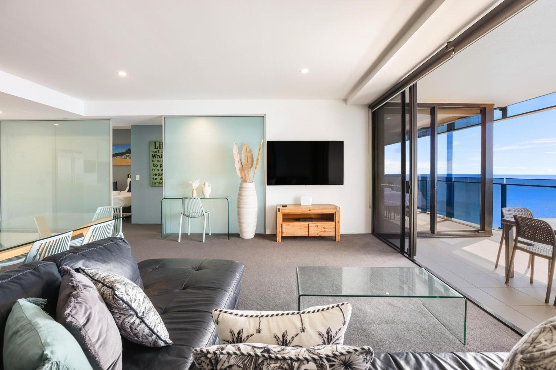 Circle On Cavill 2, 3, 4 & 5 Bedroom Skyhomes & Sub Penthouses By Gold Coast Holidays Exterior photo