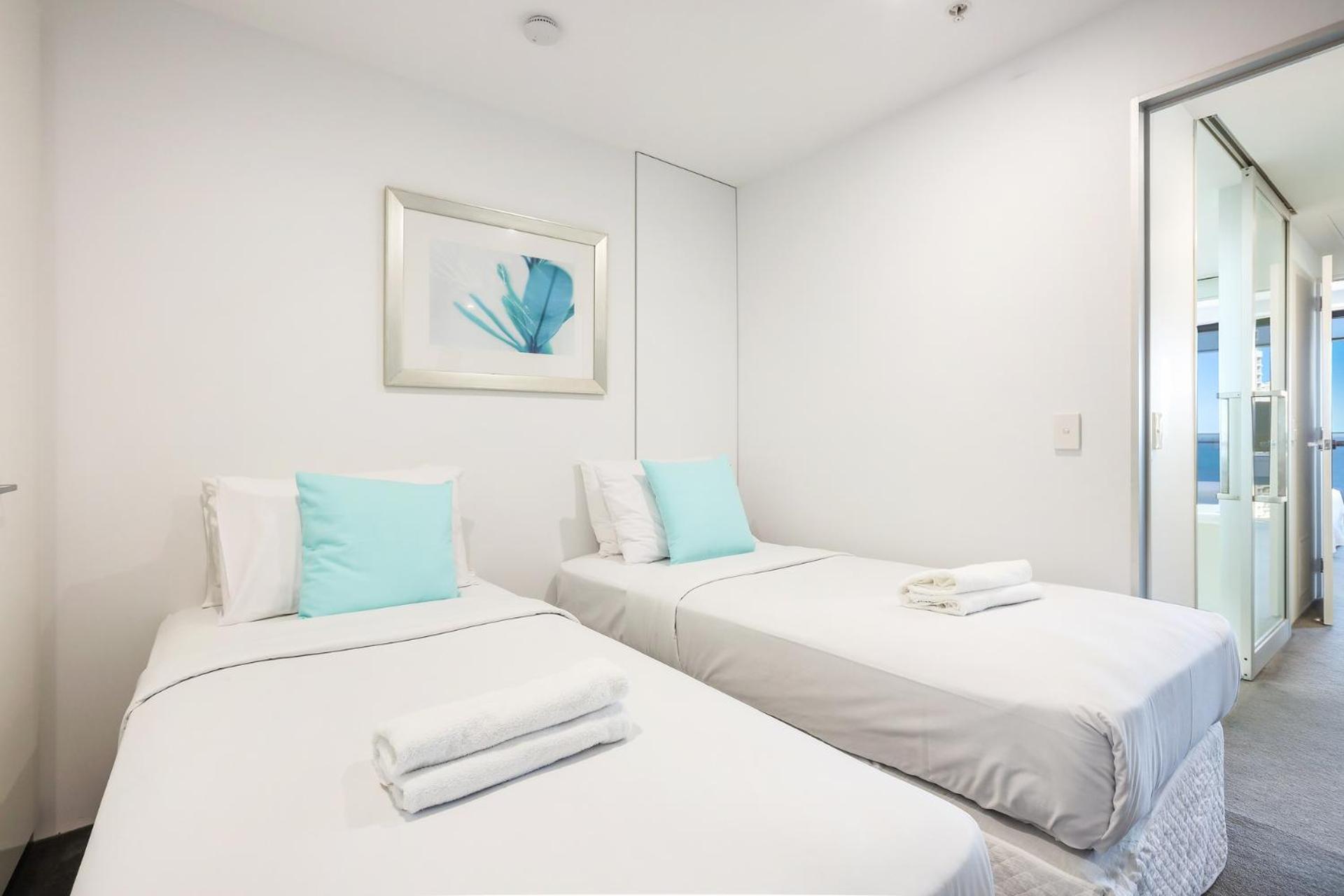 Circle On Cavill 2, 3, 4 & 5 Bedroom Skyhomes & Sub Penthouses By Gold Coast Holidays Exterior photo