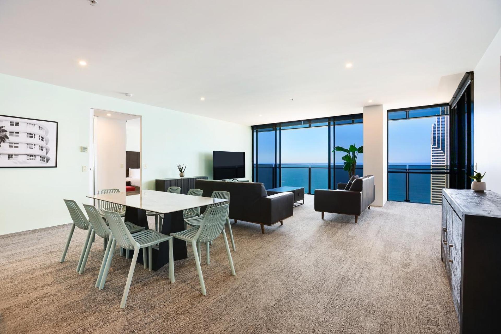 Circle On Cavill 2, 3, 4 & 5 Bedroom Skyhomes & Sub Penthouses By Gold Coast Holidays Exterior photo