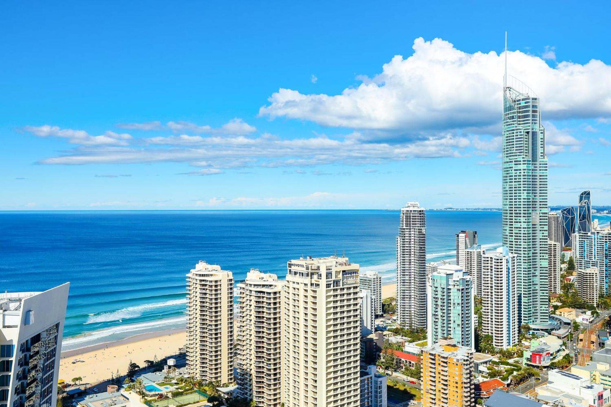 Circle On Cavill 2, 3, 4 & 5 Bedroom Skyhomes & Sub Penthouses By Gold Coast Holidays Exterior photo