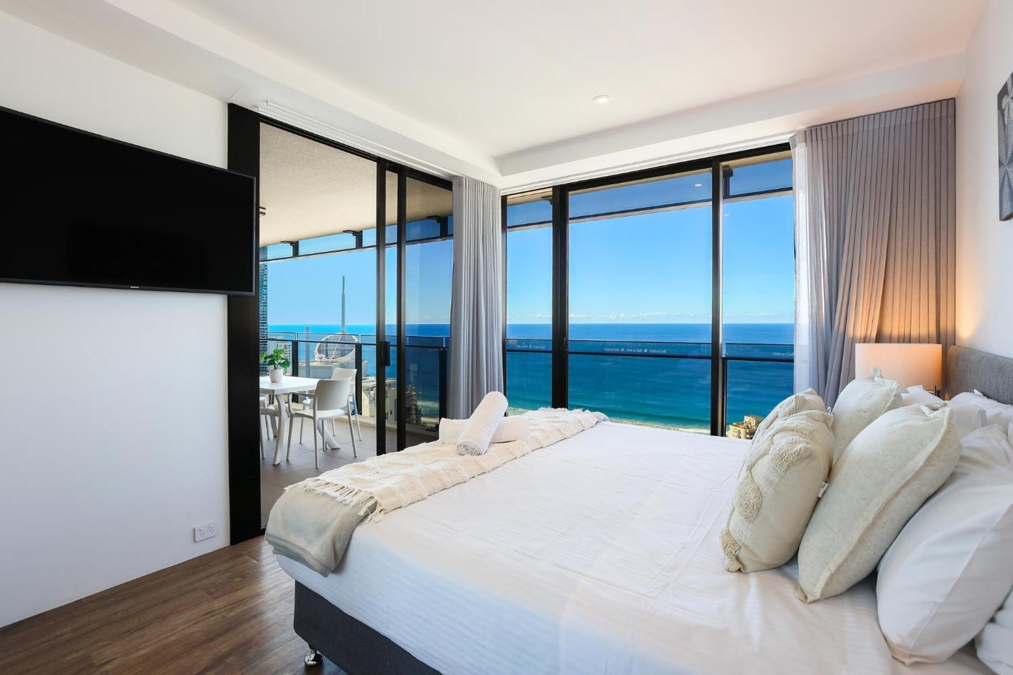 Circle On Cavill 2, 3, 4 & 5 Bedroom Skyhomes & Sub Penthouses By Gold Coast Holidays Exterior photo