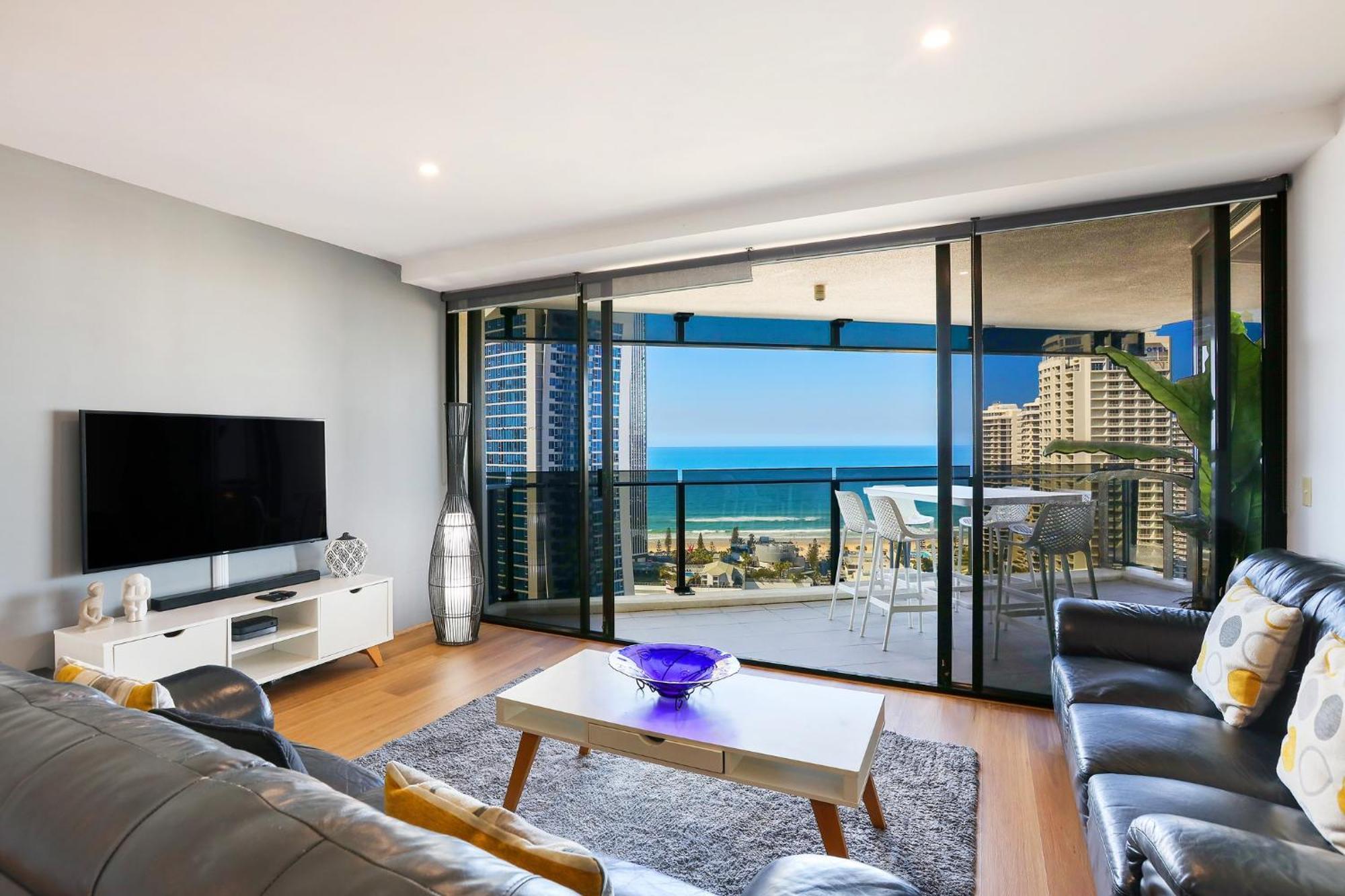 Circle On Cavill 2, 3, 4 & 5 Bedroom Skyhomes & Sub Penthouses By Gold Coast Holidays Exterior photo